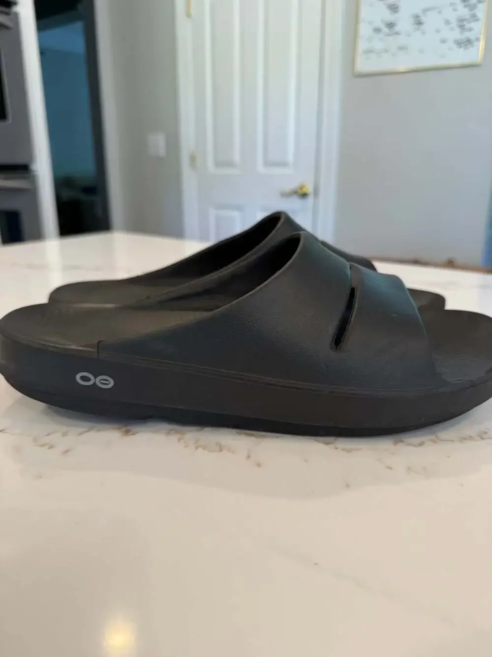 OOFOS OOahh Recovery Slide Sandal Black Mens 10 Womens 12 Black